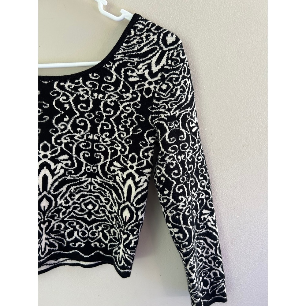 Black & White Patterned Long Sleeve Knit Cropped Top - XS Whimsigoth IndieSleeze - Picture 2 of 6